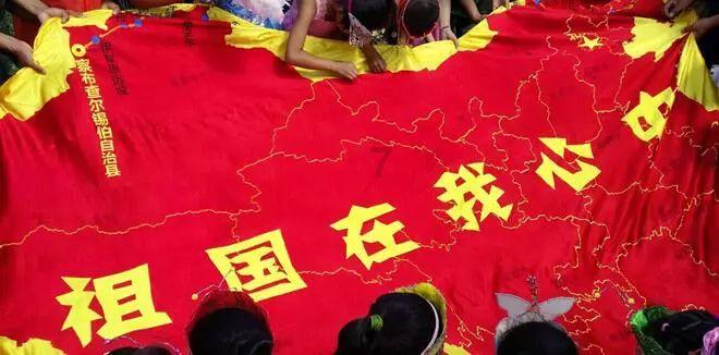 你们喜欢李宇春么？游戏画面