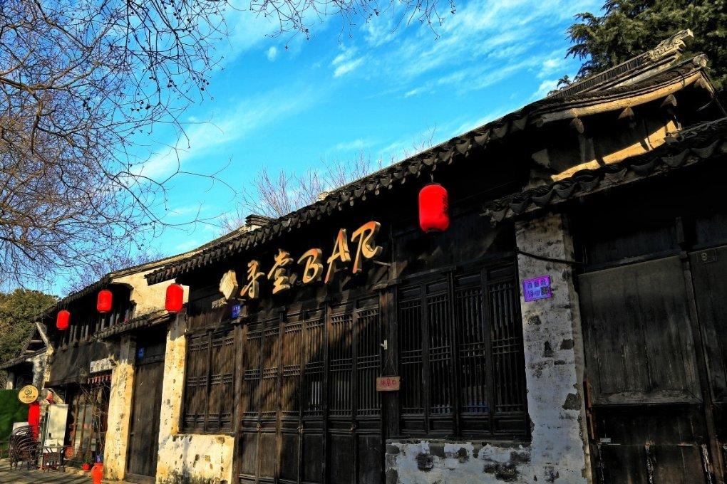 减压赋能 当好青春“领路人”